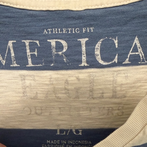 American Eagle Outfitters Navy and Cream Striped Tee - Picture 3 of 3